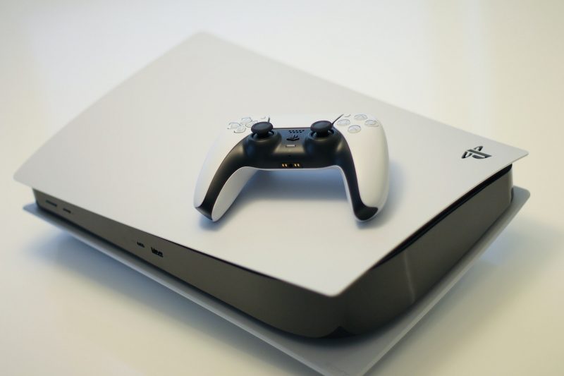 PS5, Xbox Series X, czy PC – co wybrać na nową generację?